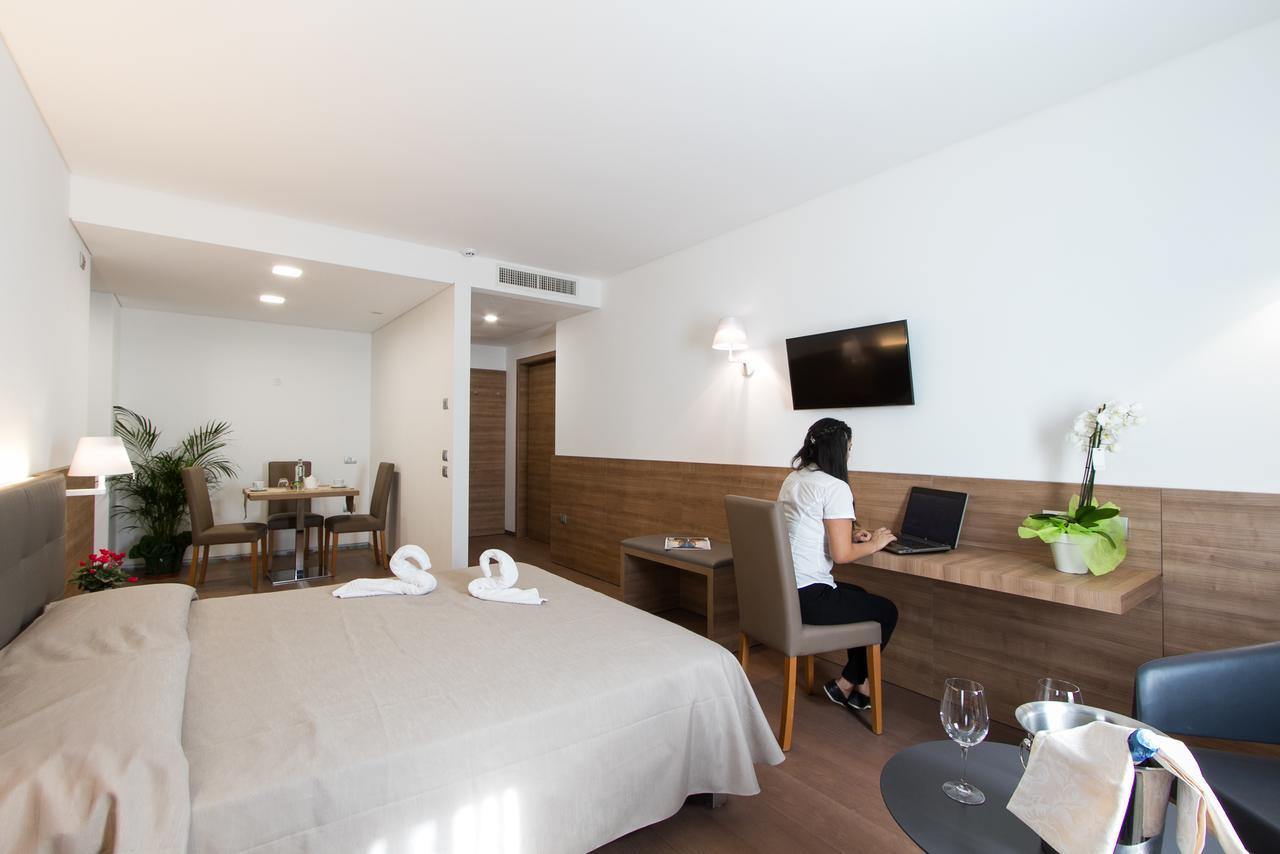 Albergo Al Tarcentino Tarcento エクステリア 写真